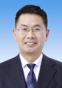 杜兴国       语文